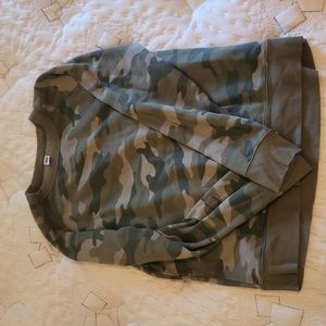 Old Navy camo sweatshirt